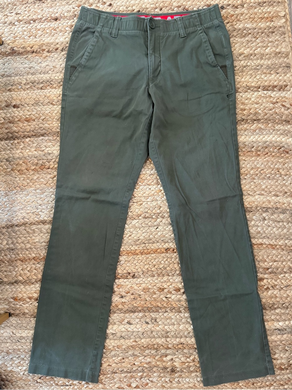 Under Armour Men's Olive Chino-Style Performance Pants